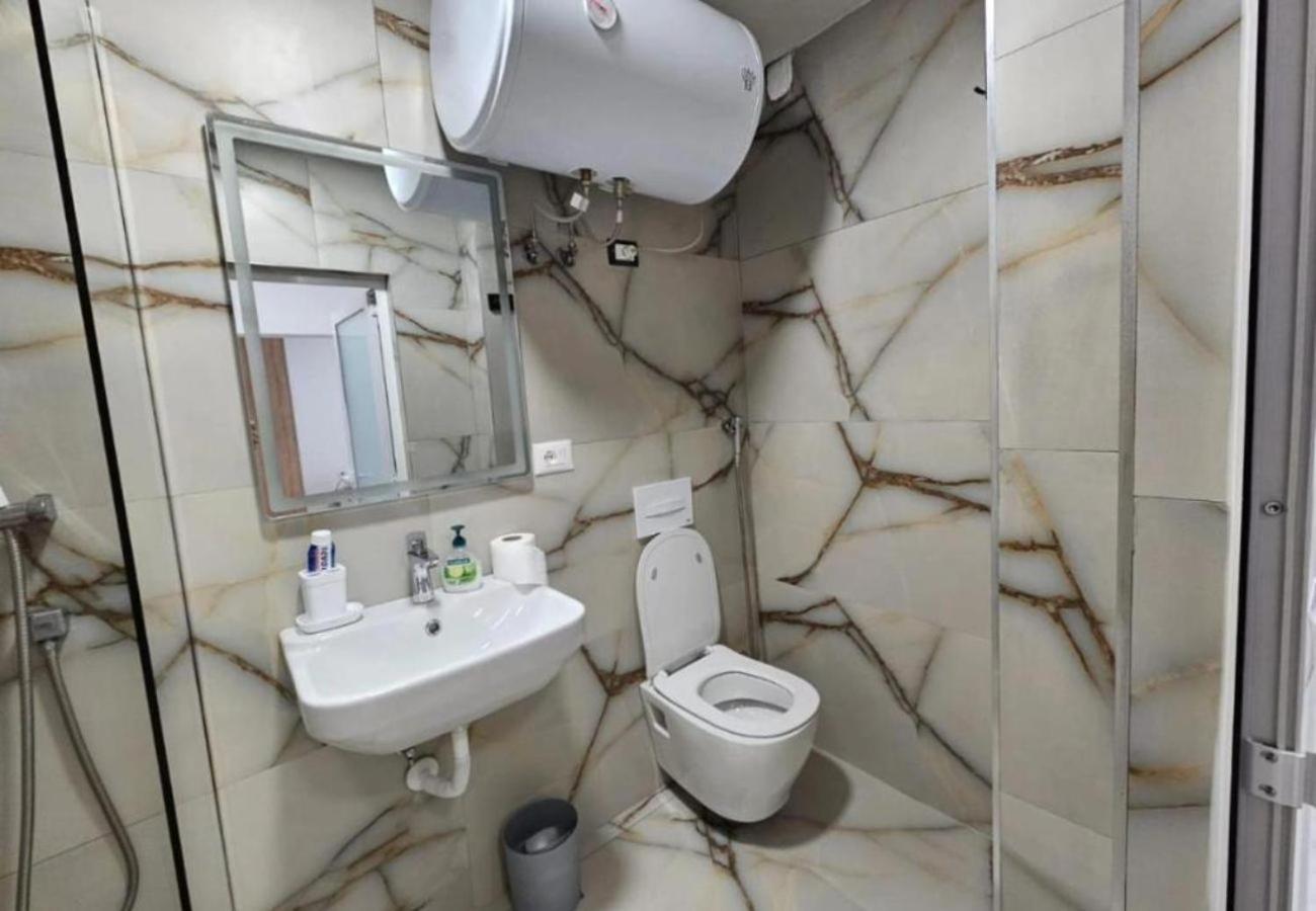 Apartament Kalpazo Myslym Shyri Tirana Zewnętrze zdjęcie