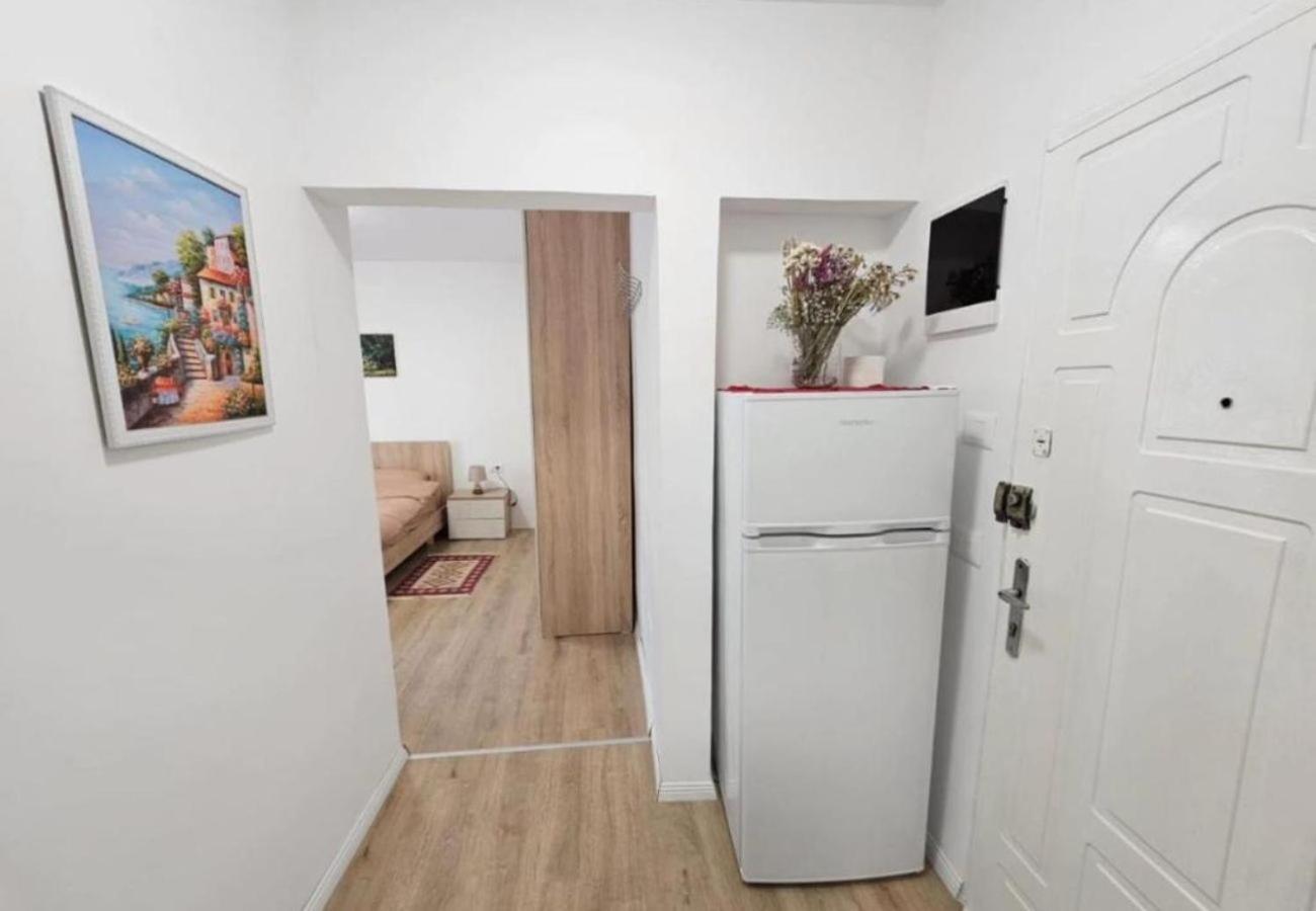 Apartament Kalpazo Myslym Shyri Tirana Zewnętrze zdjęcie