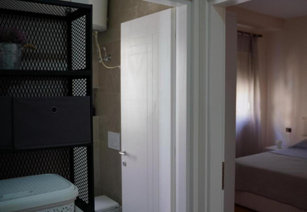 Apartament Kalpazo Myslym Shyri Tirana Zewnętrze zdjęcie